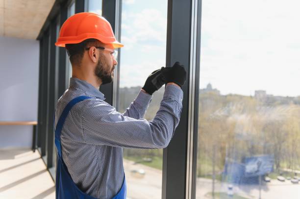 Processus détaillé pour le remplacement d’une vitrine endommagée en urgence