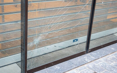 Est-ce que le remplacement de vitrine à Lyon peut être renforcé avec des films de sécurité ?