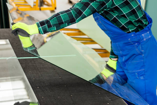 Quel vitrier à Lyon propose des réparations de vitres conformes aux normes de sécurité ?